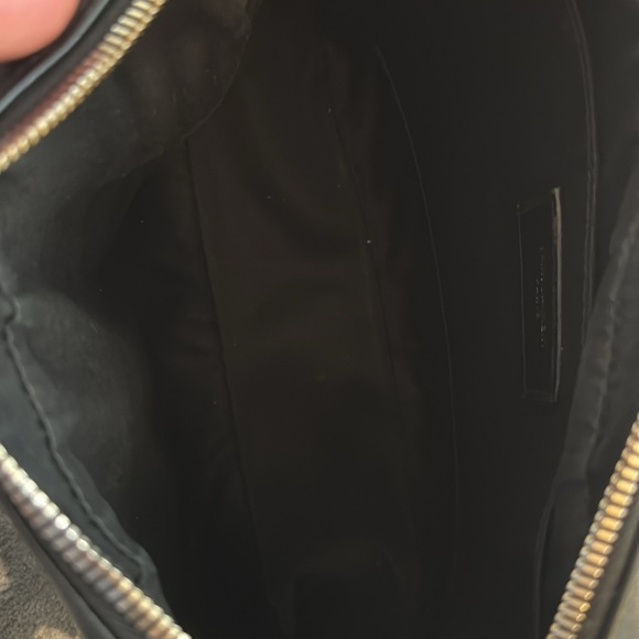 **AUTHENTIC** Saint Laurent Lou Medium Camera Bag - Picture 9 of 10